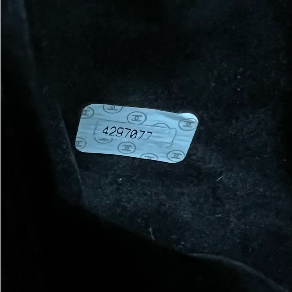 CHANEL Vintage lunchbox vanity bag case circa 1997 black caviar gold hardware - Picture 12 of 13